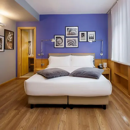 Hotel Western Executive And 4*