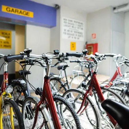 Western Executive And فندق