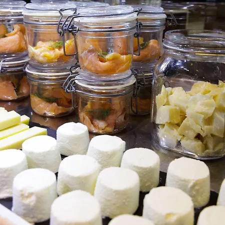 Western Executive And 4* تورينو