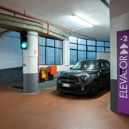 Western Executive And Szálloda Torino