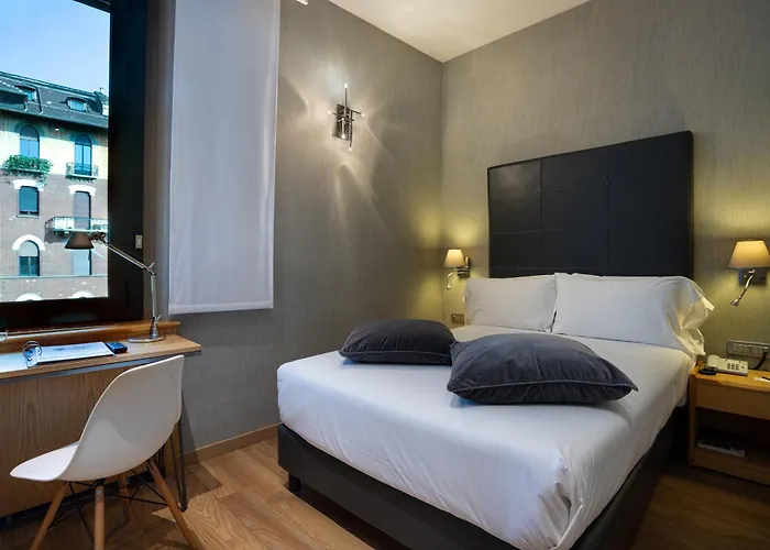 Western Executive And 4*