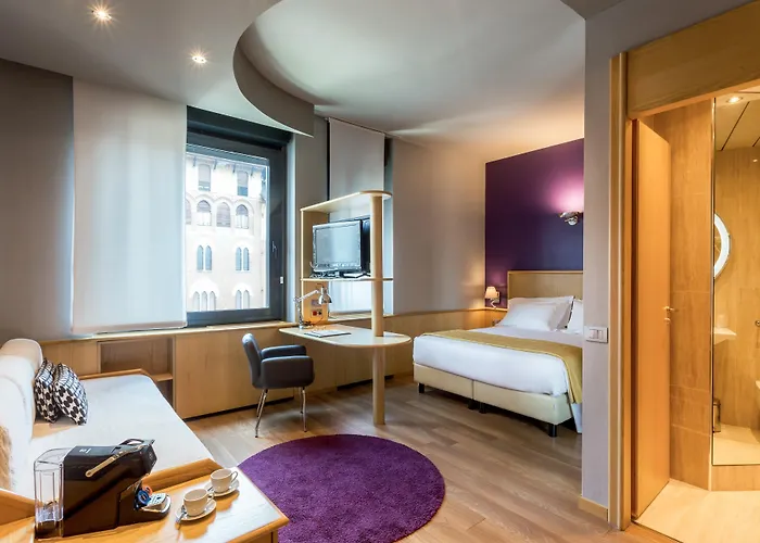 Western Executive And 4*