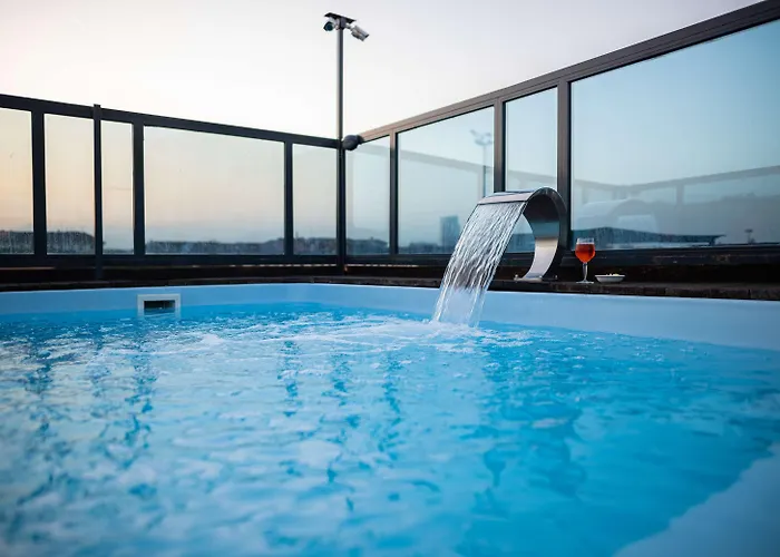 Western Executive And 4*