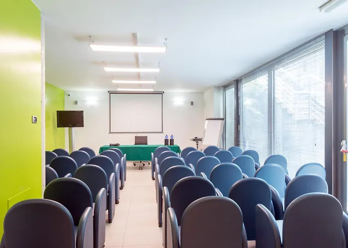 Western Executive And Turín