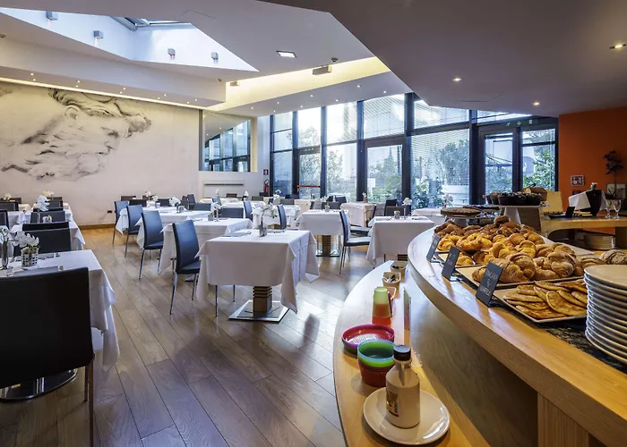 Western Executive And Hotel