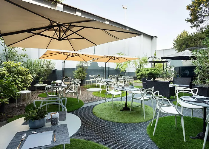 Western Executive And Torino