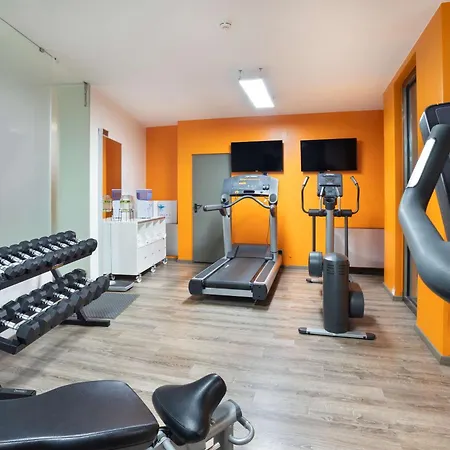 Western Executive Hotel&suites