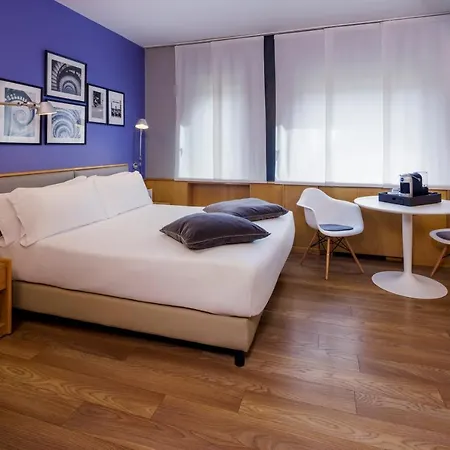 Western Executive Hotel&suites