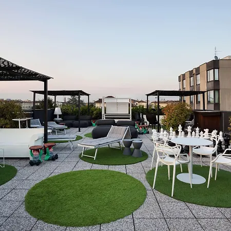 Western Executive Hotel&suites Hotel