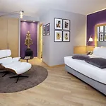 Western Executive And 4* Turín